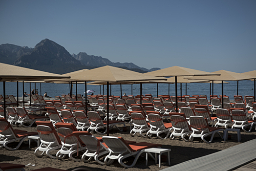 Продажу мест в тени на государственных пляжах назвали незаконной