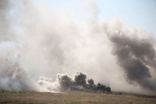 «Просим население не беспокоиться»: жители Челябинска могут услышать громкие звуки, похожие на взрывы