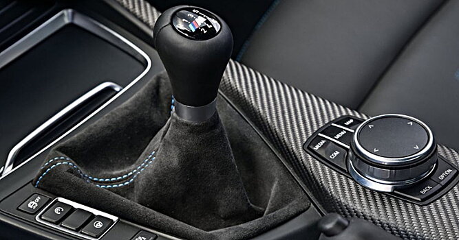 Автомобили BMW M не получат коробку передач с двойным сцеплением