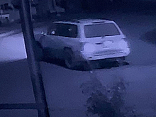 Трое мужчин затолкали туристку в машину и по очереди изнасиловали