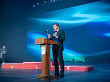 Евгений Куйвашев поздравил победителей VI Национального чемпионата World Skills Hi-Tech-2019