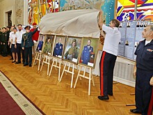 Военно-историческому залу Дома офицеров ЮВО подарили портреты казаков-участников СВО