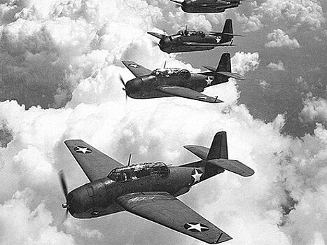 5 декабря 1945 года в Бермудском треугольнике бесследно исчезли пять торпедоносцев-бомбардировщиков «Эвенджер»