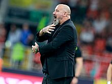 «Журналисты должны вести себя достойно». Ловчев — о перепалке Станковича в Грозном