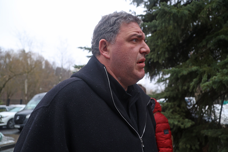 В беленьких чулочках поехал на операцию. Какой диагноз скрывает Максим Виторган