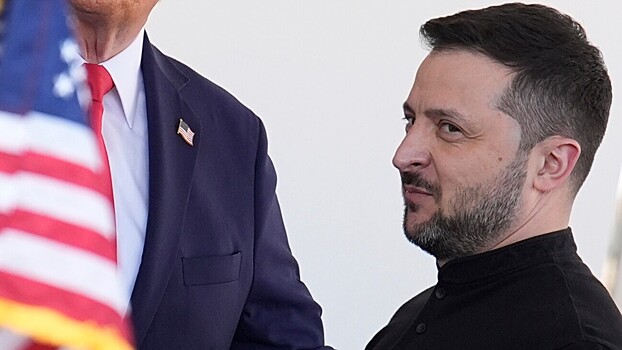 Генерал сравнил Зеленского с «ужом»