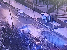 Автомобиль сбил двух пешеходов на переходе в Москве