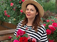 «Очень похожи»: актриса Екатерина Вуличенко встретилась с мамой и сестрой