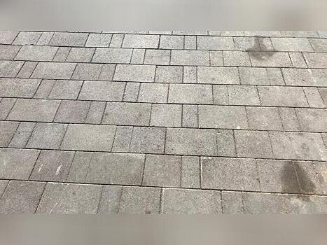 Комбинацию из плитки и асфальта сделали на тротуарах в Чите