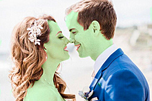 Блогер попросил оставить в покое его свадебные фото и пожалел