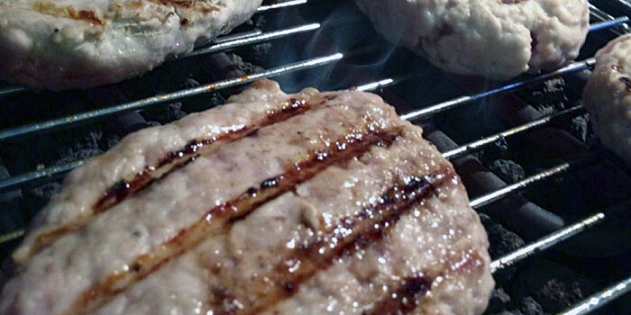 Сингапур станет первой страной в мире, разрешившей продавать искусственное мясо