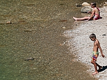 Названы регионы России с завершившимся купальным сезоном