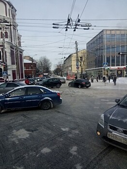 Авария на Московской парализовала центр Калуги