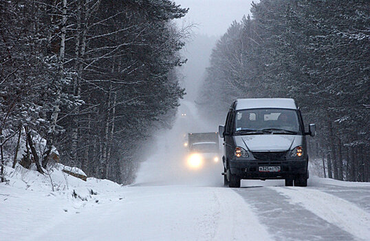 Застрявшие в Карагандинской области водители получают горячее питание