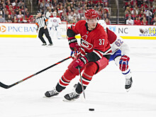Свечников стал первым россиянином, который оформил хет-трик в плей-офф НХЛ до 21 года
