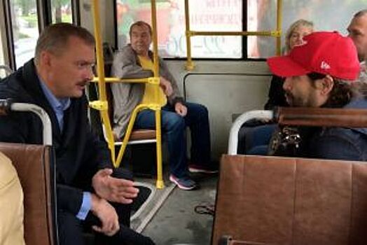 «ПАЗик-сити»: зачем мэр Архангельска проехал на автобусе?