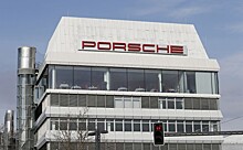 Porsche выплатит своим сотрудникам в Германии по 9,7 тыс евро