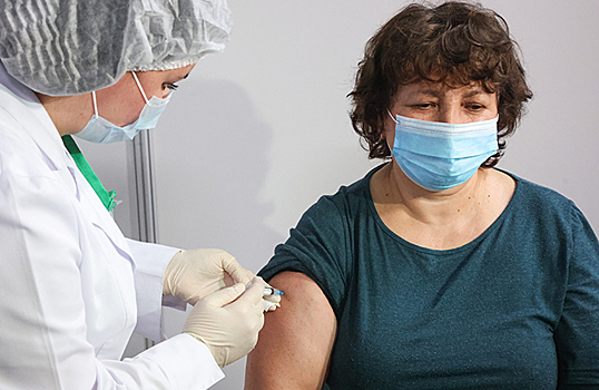 Якутские власти обновили релиз о массовой вакцинации: из него пропало слово «обязательная»
