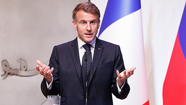 Рейтинг доверия к Макрону упал до исторического минимума в 11%