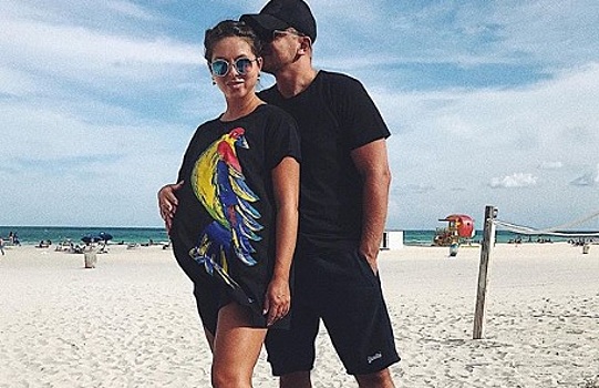 Муж Нюши рассказал о партнерских родах