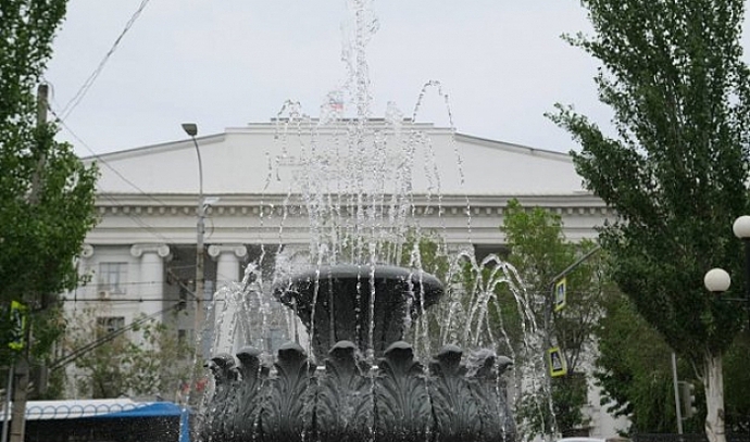 В Волгограде приводят в порядок фонтаны перед полномасштабным запуском