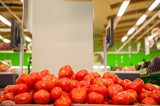 Волгоградцам рассказали, почему помидоры имеют «картонный» вкус