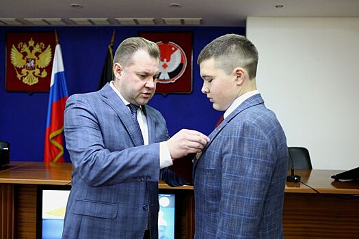 Ученика школы №88 Ижевска наградили медалью МВД России
