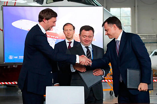 Корпорация "Иркут" подписала новые контракты на авиасалоне МАКС-2021