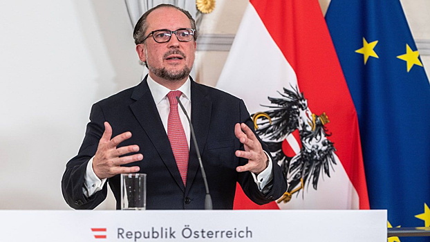 Главу МИД Австрии раскритиковали за высказывание о принадлежности Крыма