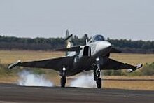 Истребитель совместного производства Saab и Embraer соверщил первый полет над Бразилией