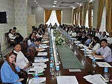 Молодёжь Бишкека объединилась за Круглым столом