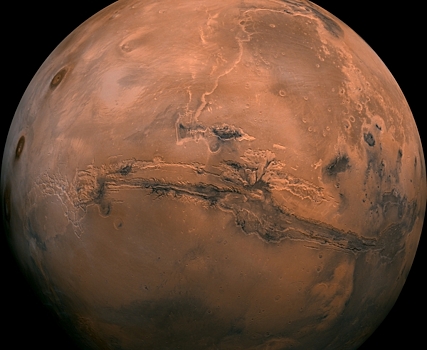 Первый космический аппарат ОАЭ вышел на орбиту Марса