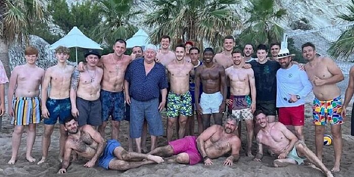 Овечкин, Радулов, Алаба, Галиев и Фридзон сыграли в волейбол на пляже
