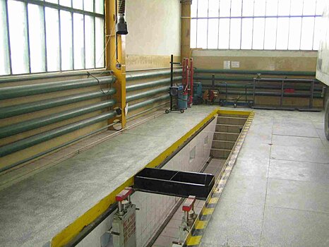 Саровский автослесарь получил травмы в смотровой яме