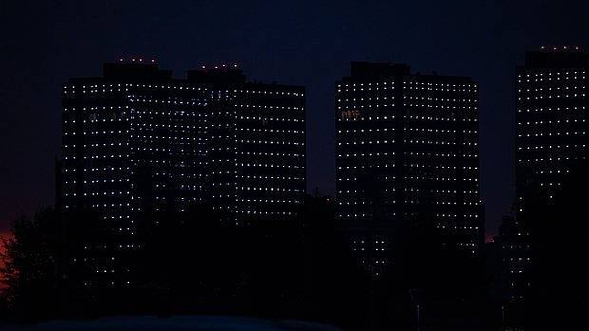 Десятки тысяч украинцев остались без света