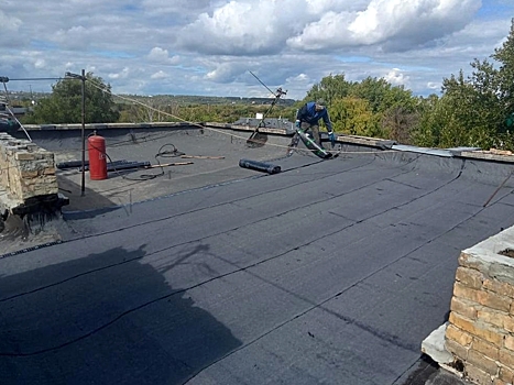 В Пензе после вмешательства прокуратуры отремонтирована крыша дома, в котором живет семья участника СВО