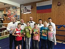 Районные спортсмены одержали верх на боксерском турнире