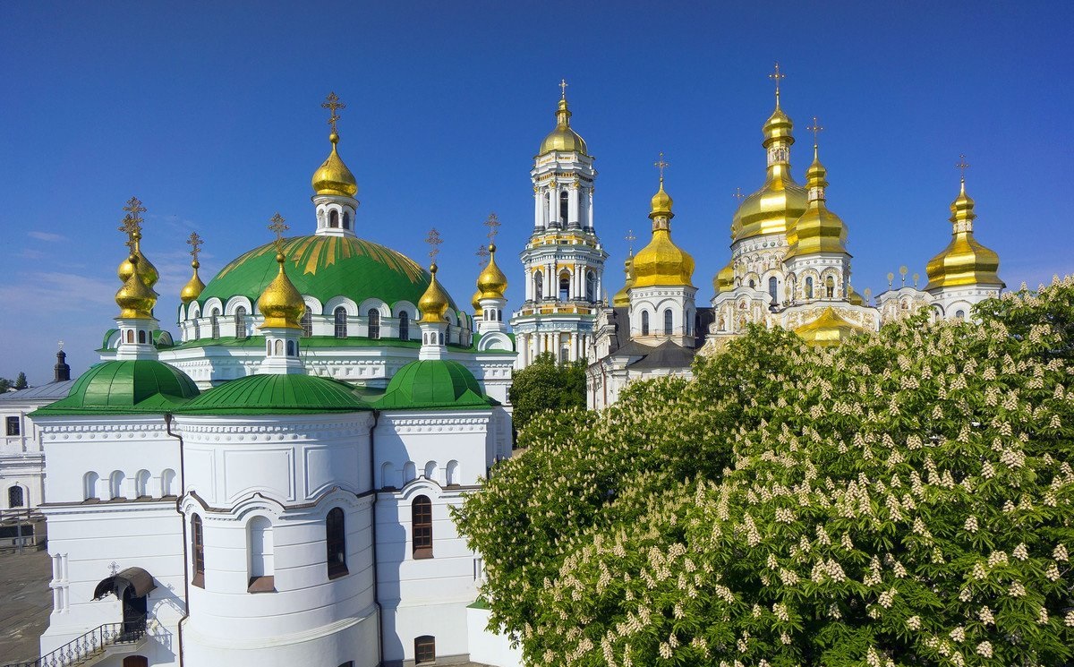 Религиовед Лункин: Переход Лавры на новый церковный календарь — заявка на евроинтеграцию