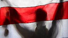 Мэрия Вильнюса заменила флаг Белоруссии на оппозиционный