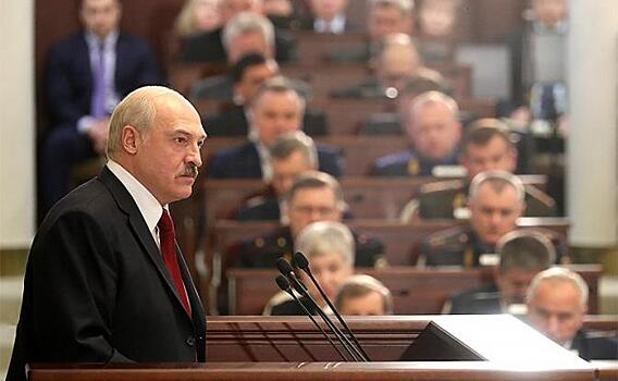 Батька белорусской власти: Лукашенко 25 лет руководит страной назло Путину