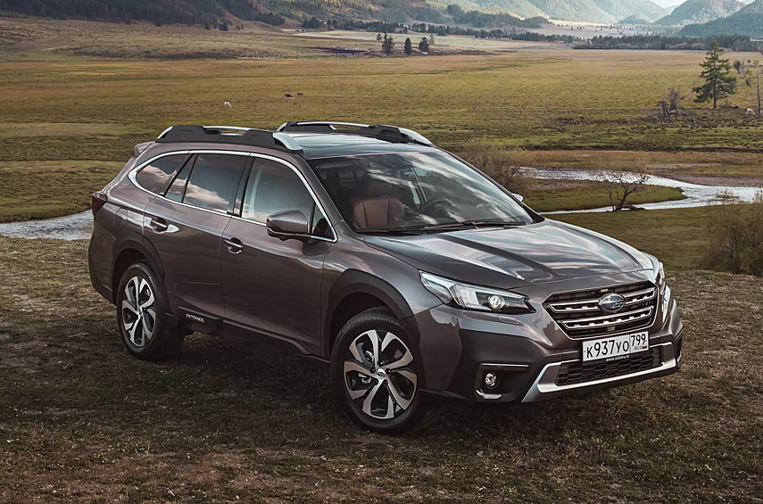 Полноразмерный кроссовер года: Subaru Outback (по версии народного жюри). Второй японской иномаркой среди победителей неожиданно оказался Outback, официально в Россию не поставляющийся.