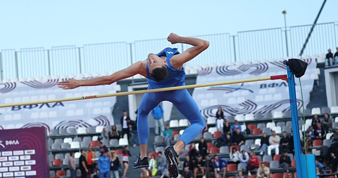 Лысенко одержал победу на чемпионате России в прыжках в высоту, Кнороз стала лучшей в прыжках с шестом