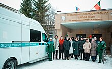 Казанским школьникам показали работу передвижной экологической лаборатории КОСа