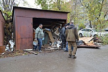18 незаконных гаражей около детсада снесут в Московском районе