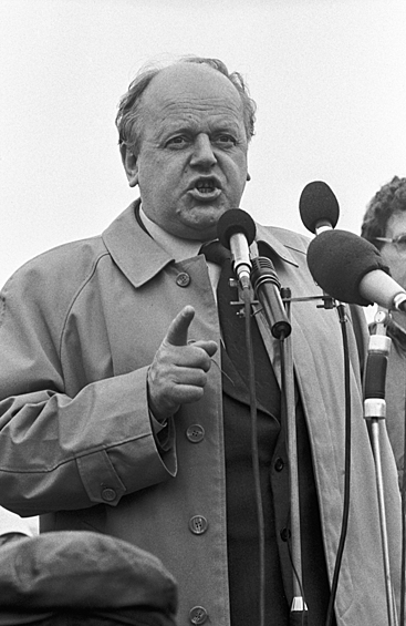 Председатель Верховного Совета Белоруссии Станислав Шушкевич, 1991 год