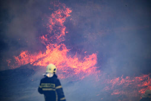 МЧС РФ: причиной крупного пожара в Бурятии стал горючий фрагмент мусора