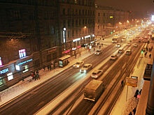 Петербургские таксисты не бастуют, но вопрошают