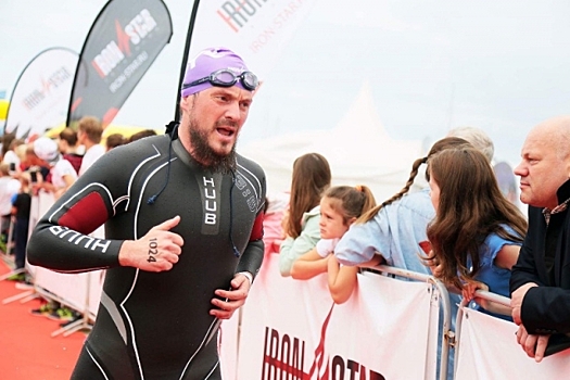 Саратовский священник показал результат на «полужелезной» дистанции в Сочи