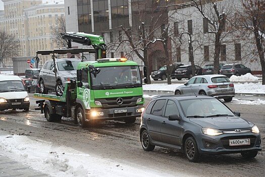 Москвичам разъяснили, как вернуть эвакуированное авто