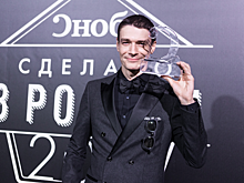 Премия журнала «Сноб»: Максим Матвеев продолжает худеть, а Ирина Хакамада демонстрирует модные look’и